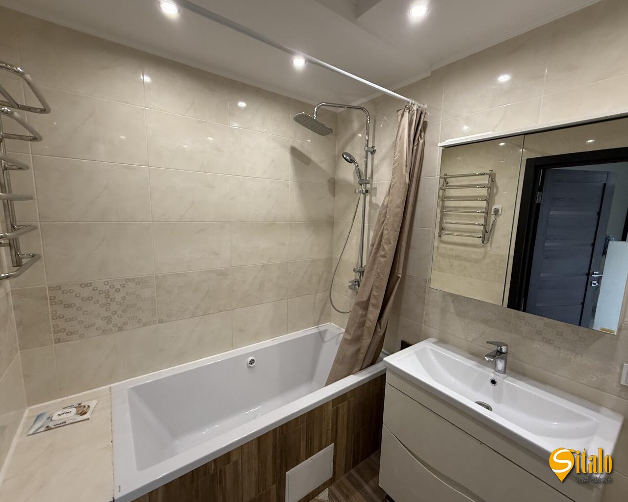 Продаж 1-кімнатної квартири 52.8 м², Хвильового вул., 3