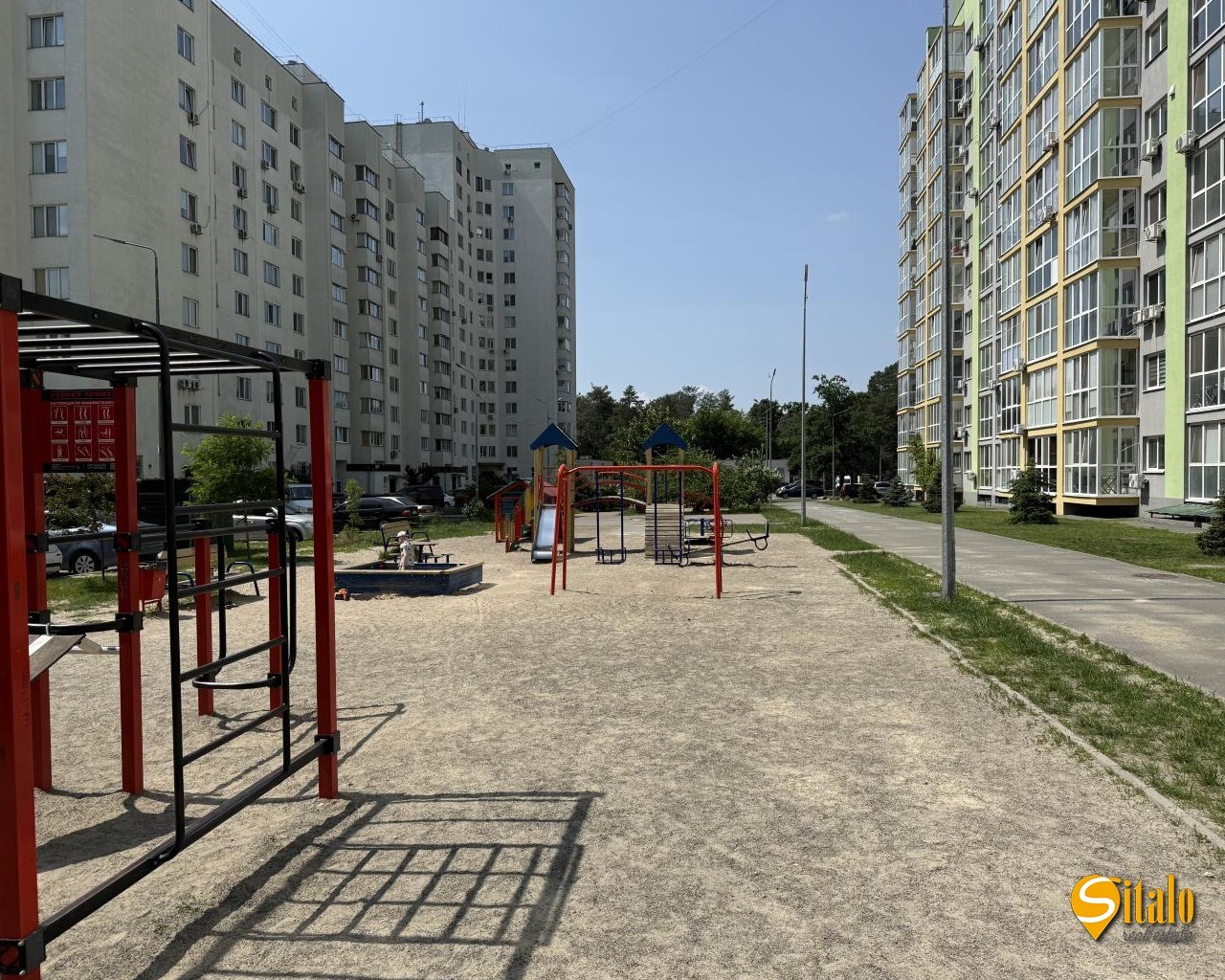 Продаж 1-кімнатної квартири 52.8 м², Хвильового вул., 3