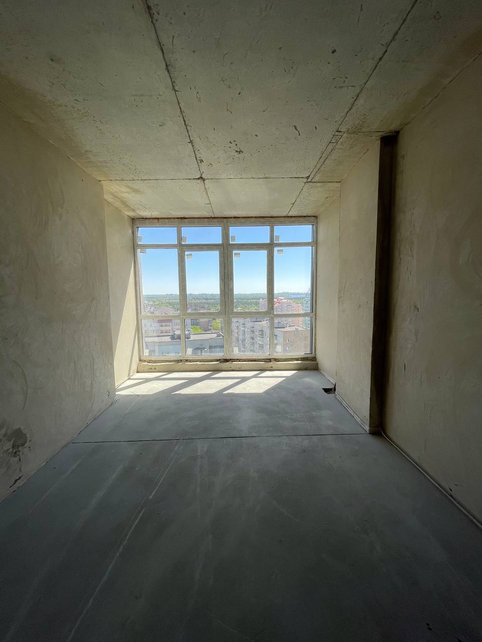 Продаж 1-кімнатної квартири 42.3 м², Шкільна вул.