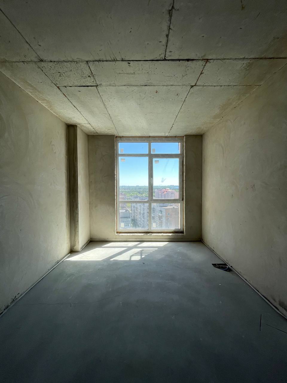 Продаж 1-кімнатної квартири 42.3 м², Шкільна вул.