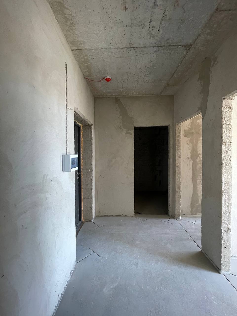 Продаж 1-кімнатної квартири 42.3 м², Шкільна вул.