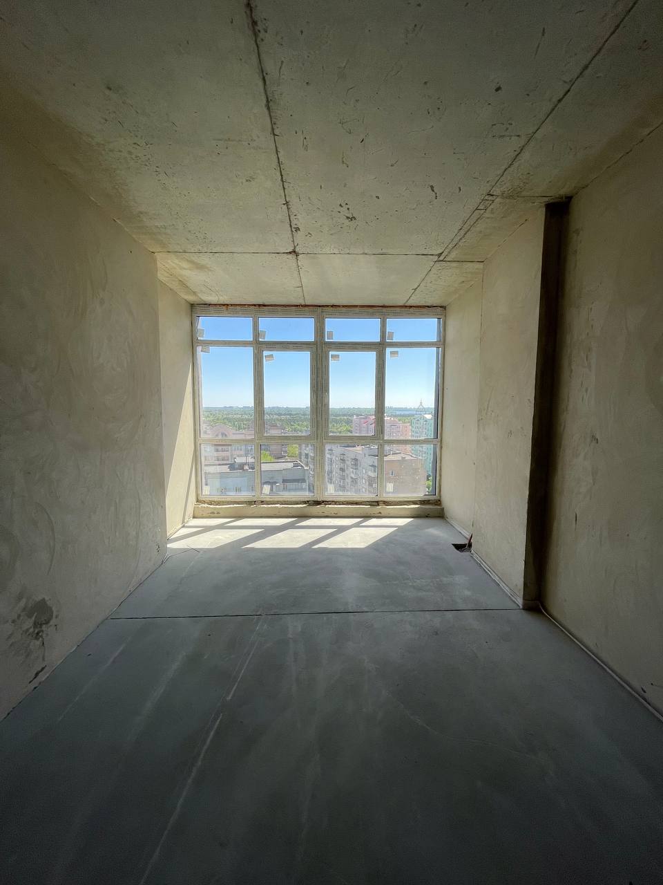 Продаж 1-кімнатної квартири 42.3 м², Шкільна вул.