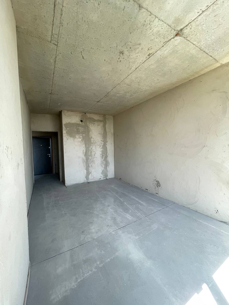 Продаж 1-кімнатної квартири 42.3 м², Шкільна вул.