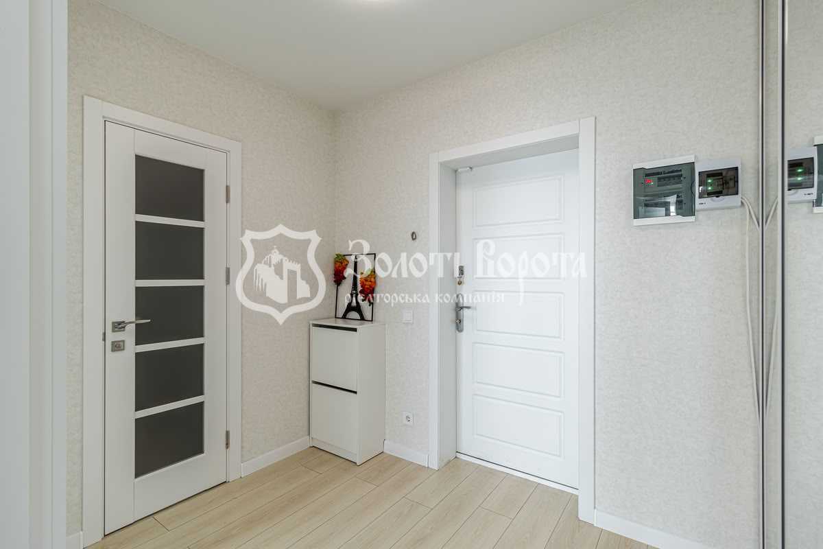 Продаж 1-кімнатної квартири 37.2 м², Івана Франко вул., Богуна, 1