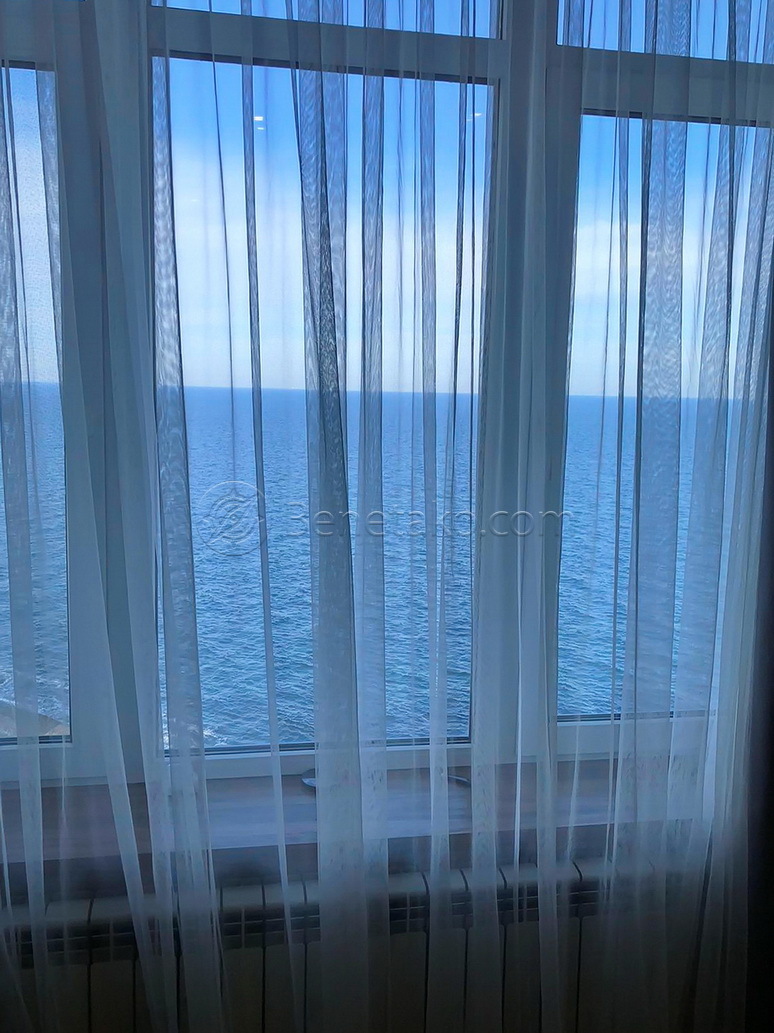 Продажа 3-комнатной квартиры 72 м², Морской пер.