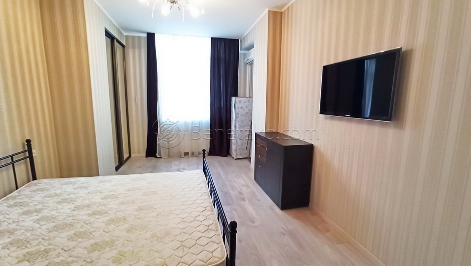 Продаж 3-кімнатної квартири 114 м², Французский бул.
