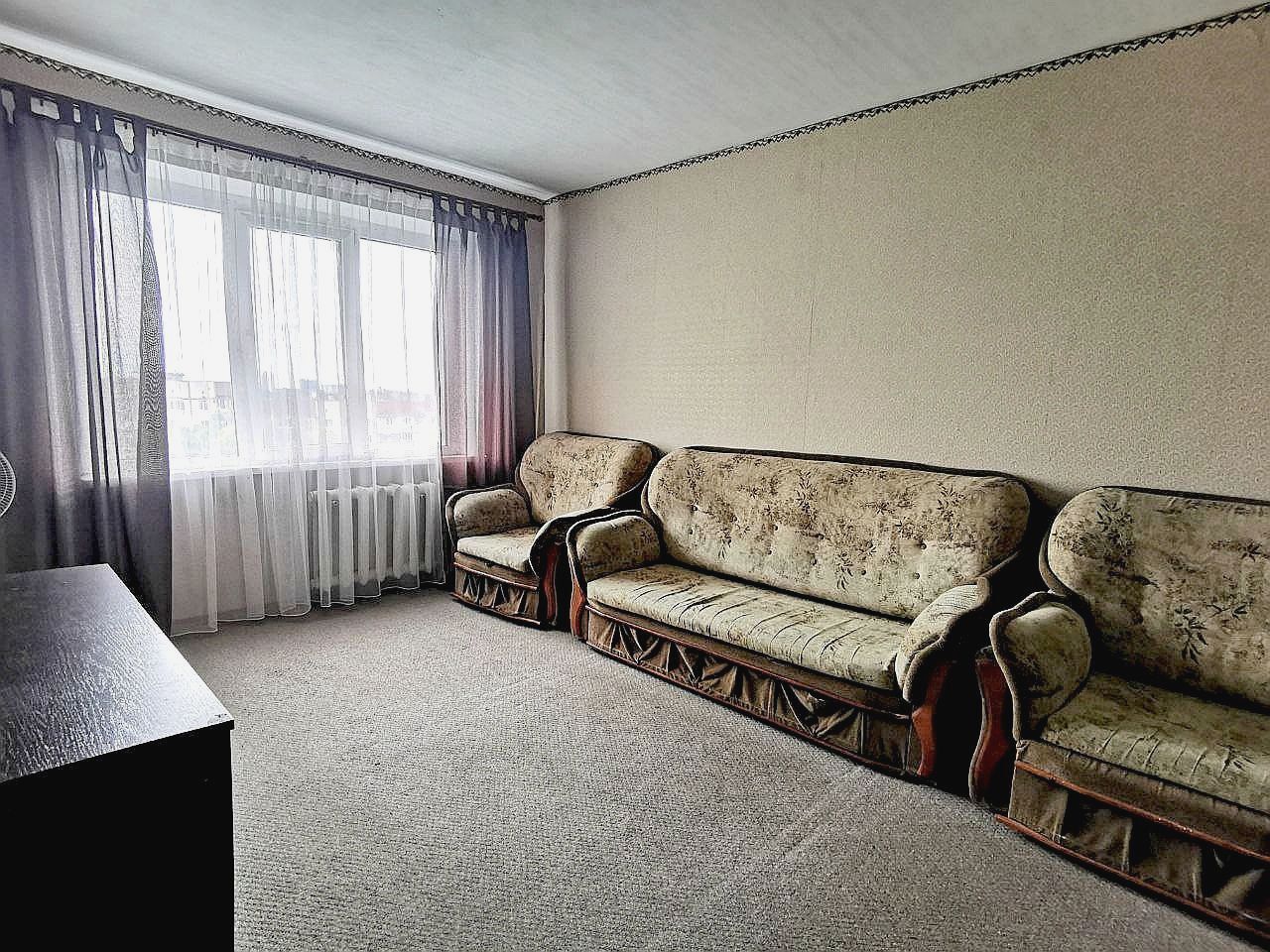 Продажа 3-комнатной квартиры 65 м², Космонавта Комарова ул., 1 К7