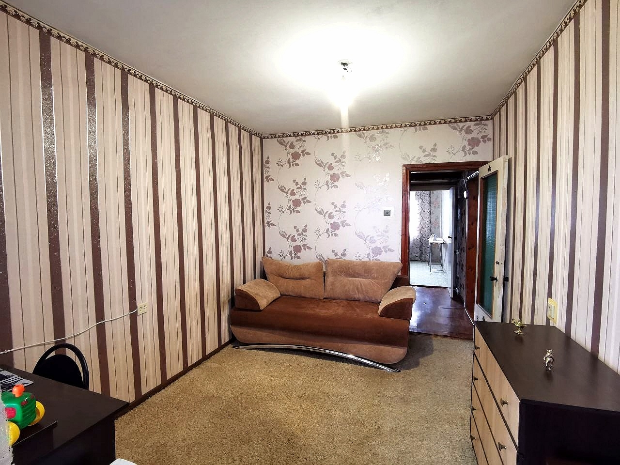 Продажа 3-комнатной квартиры 65 м², Космонавта Комарова ул., 1 К7