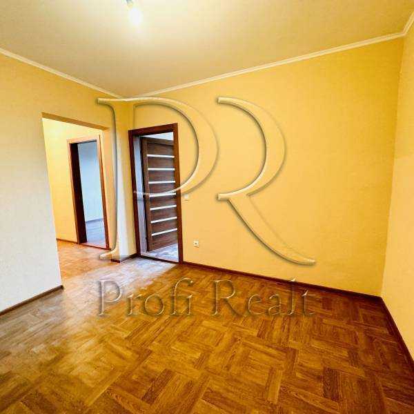 Продаж 3-кімнатної квартири 93 м², Коноплянська вул., 22Б