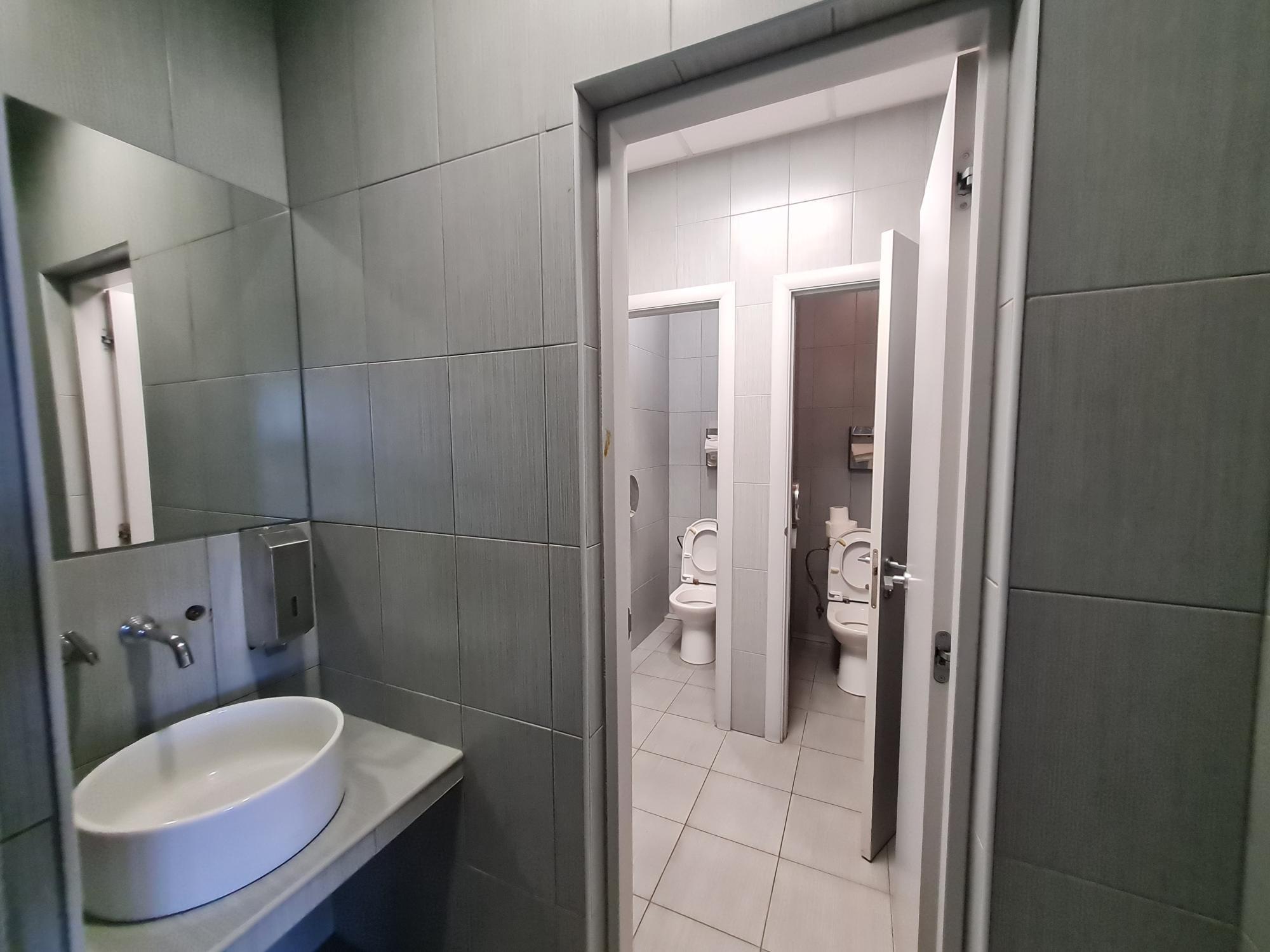 Оренда офісу 580 м², Автозаводська вул., 54/19