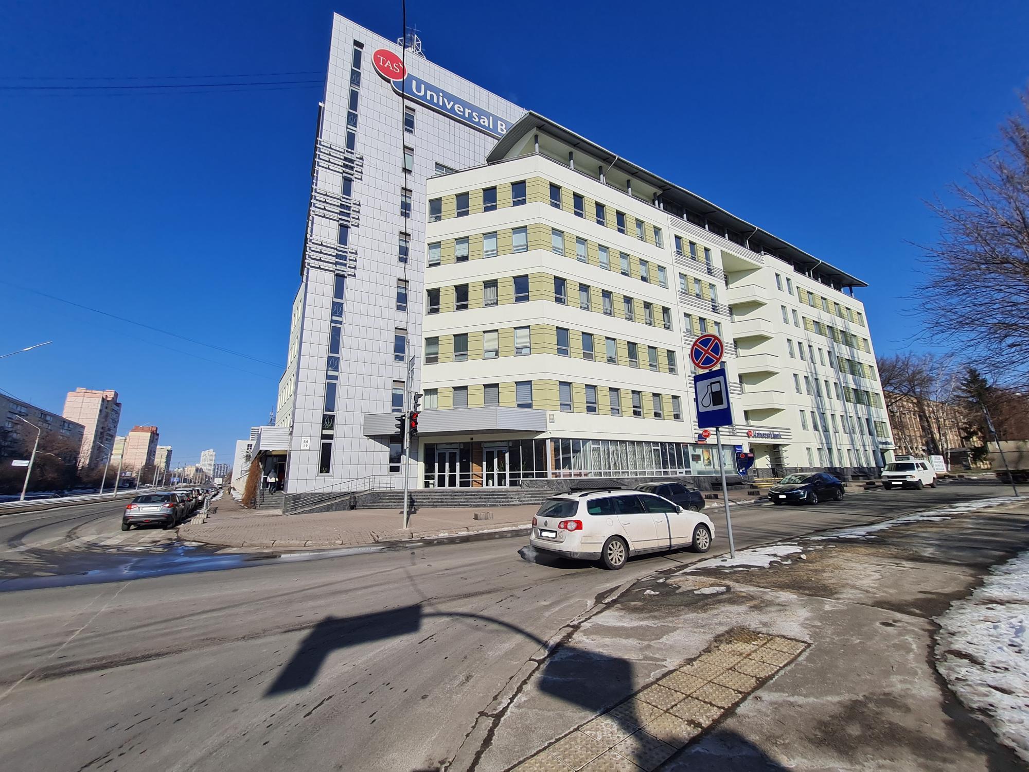 Оренда офісу 533 м², Автозаводська вул., 54/19