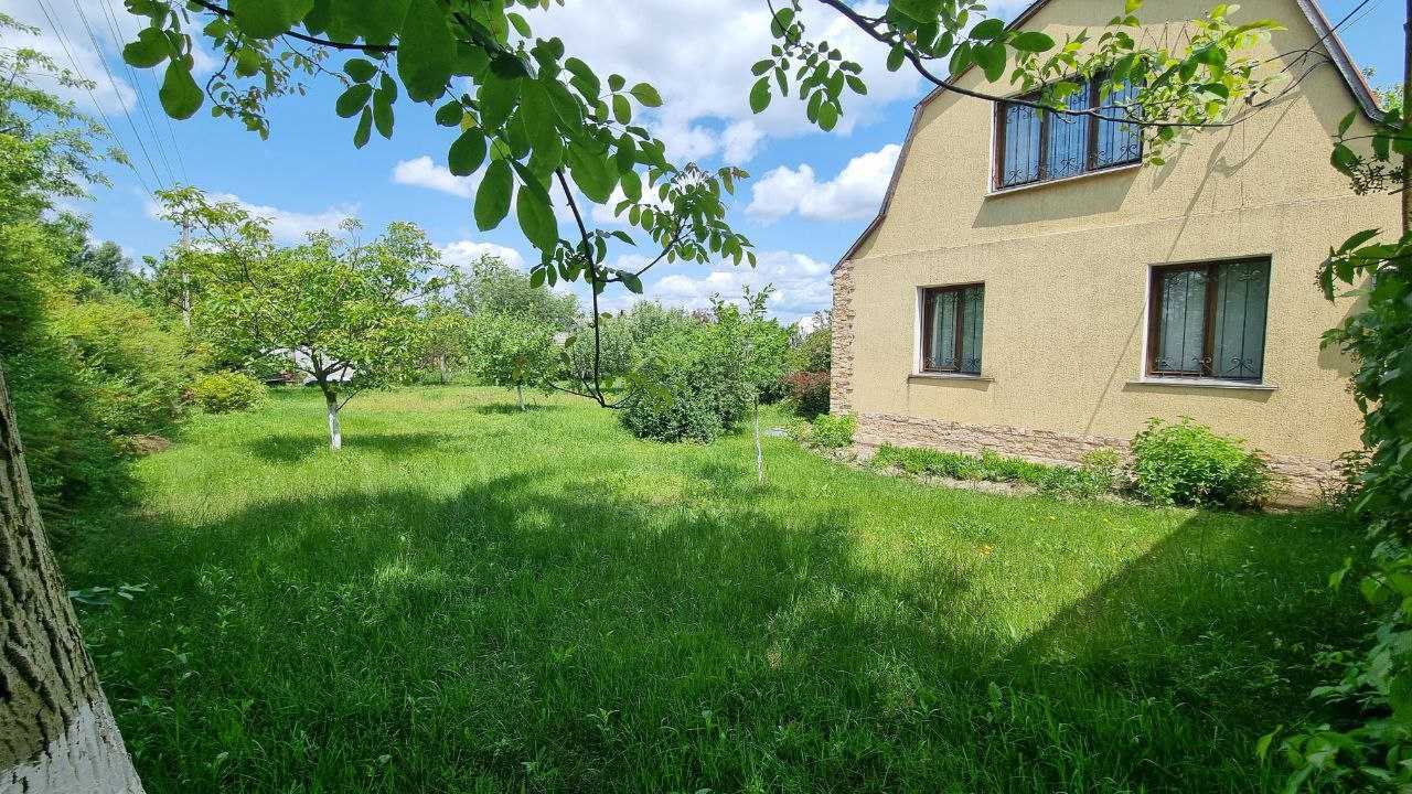 Продаж дачі 100 м², Калинова, 2
