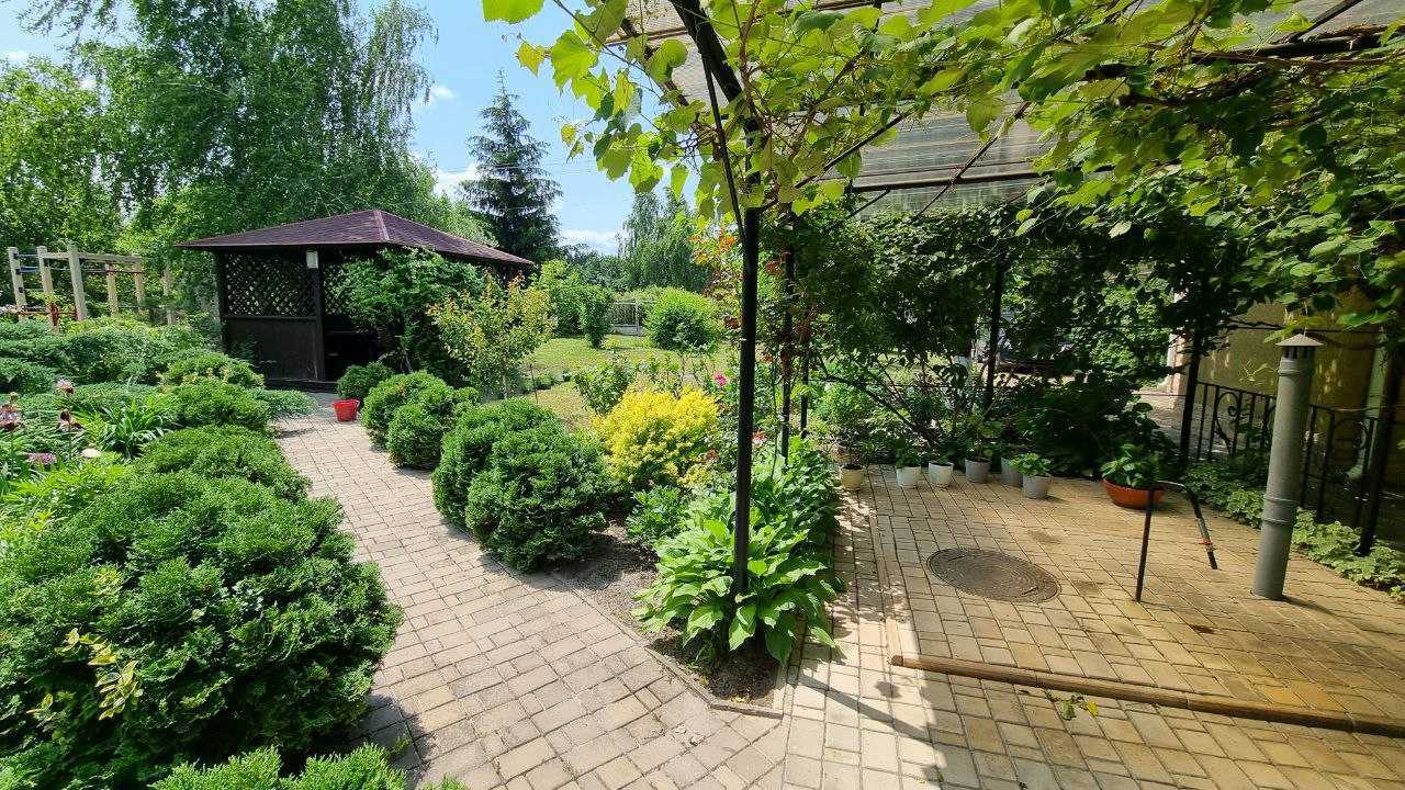 Продаж дачі 100 м², Калинова, 2