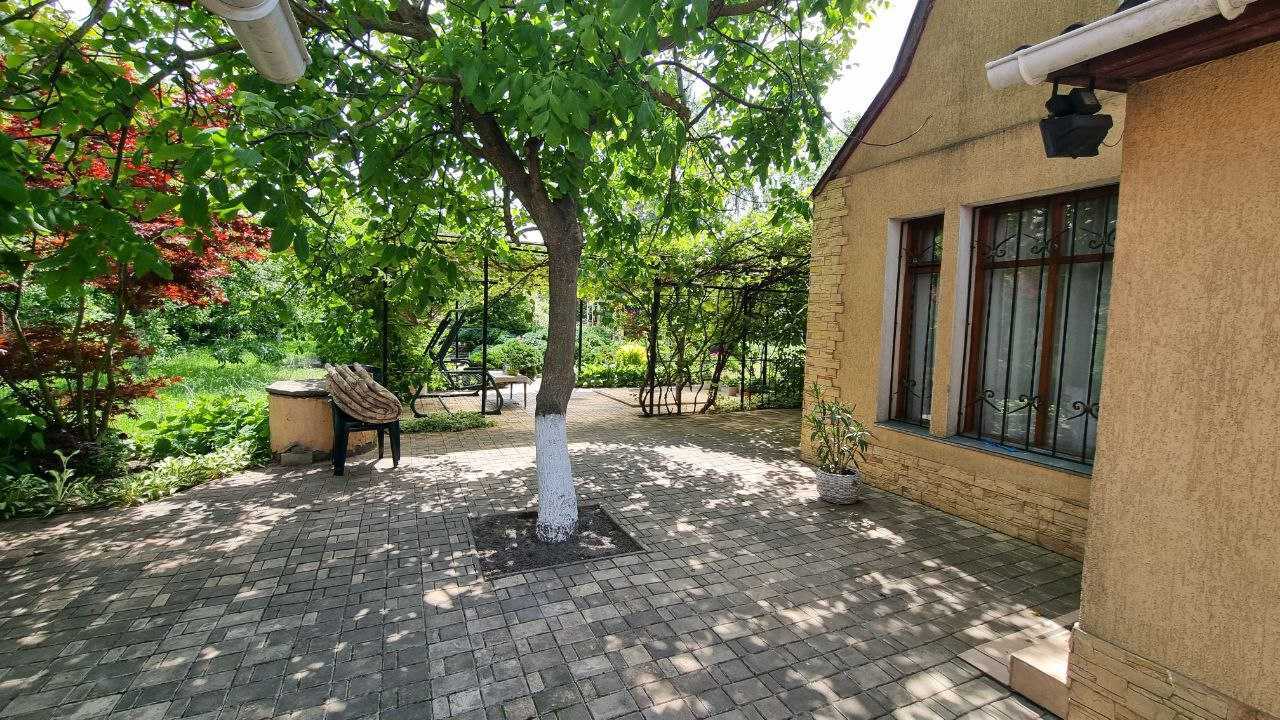 Продаж дачі 100 м², Калинова, 2