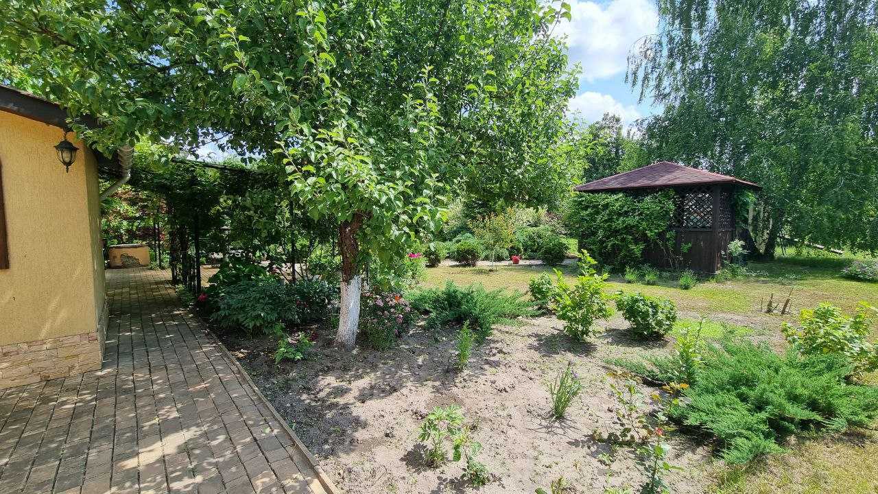 Продаж дачі 100 м², Калинова, 2