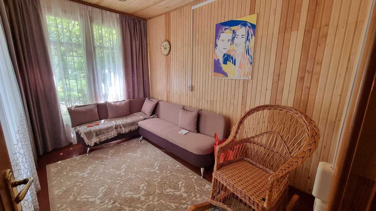 Продаж дачі 100 м², Калинова, 2