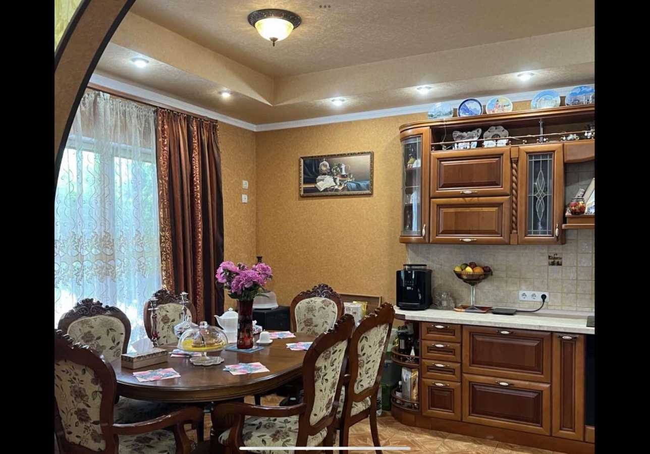 Продаж будинку 215 м², залізнична