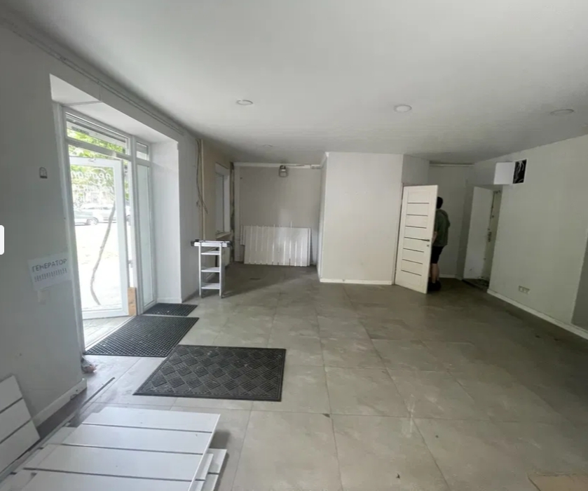 Аренда торгового помещения 45 м², Сегедская ул.