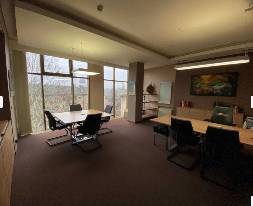 Аренда офиса 174 м², Греческая пл.