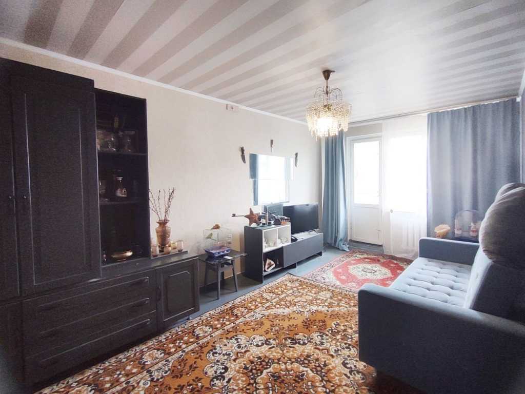Продаж 2-кімнатної квартири 45 м², Волонтерська