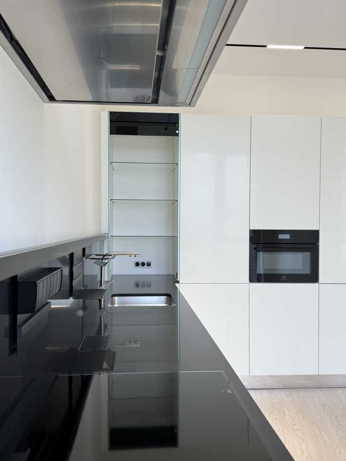 Продаж 3-кімнатної квартири 124.5 м², Василя Тютюнника вул., 28А