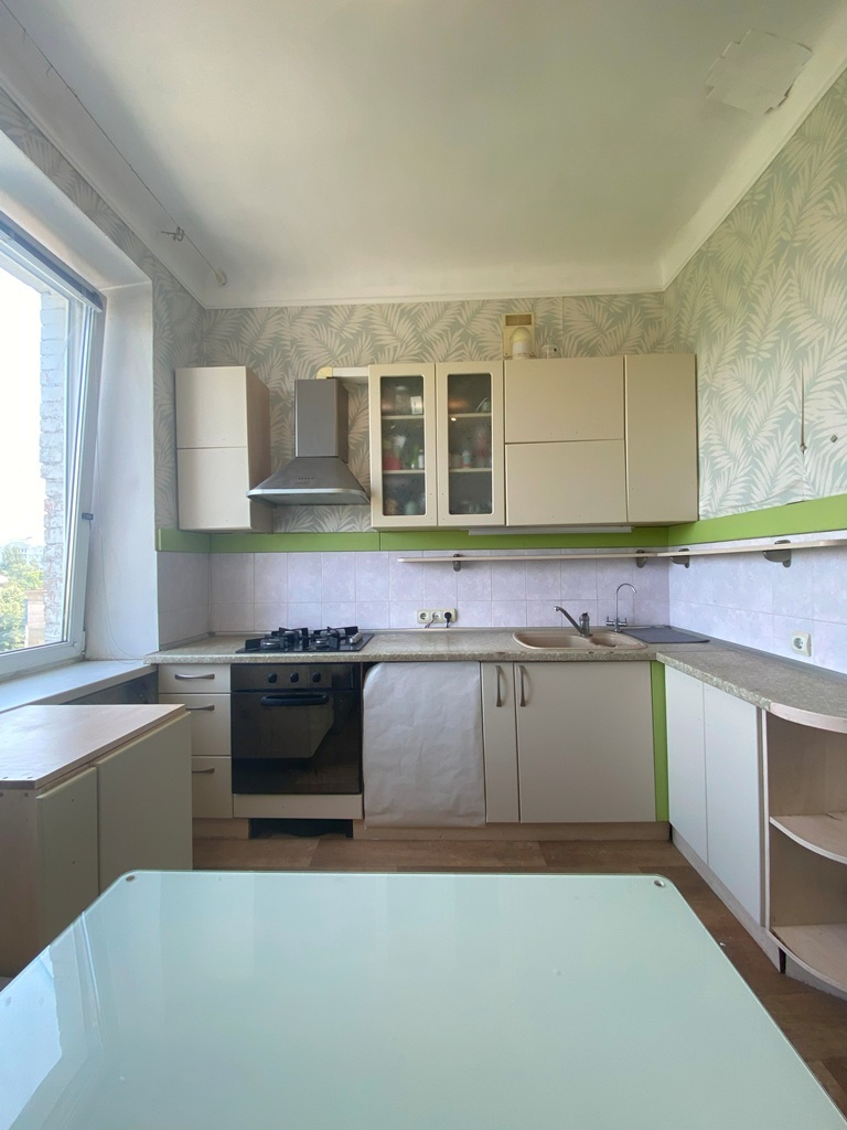 Продаж 2-кімнатної квартири 52 м², Іскрівська вул., 7