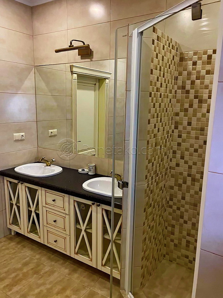 Продажа коттеджа 250 м², Львовская ул.