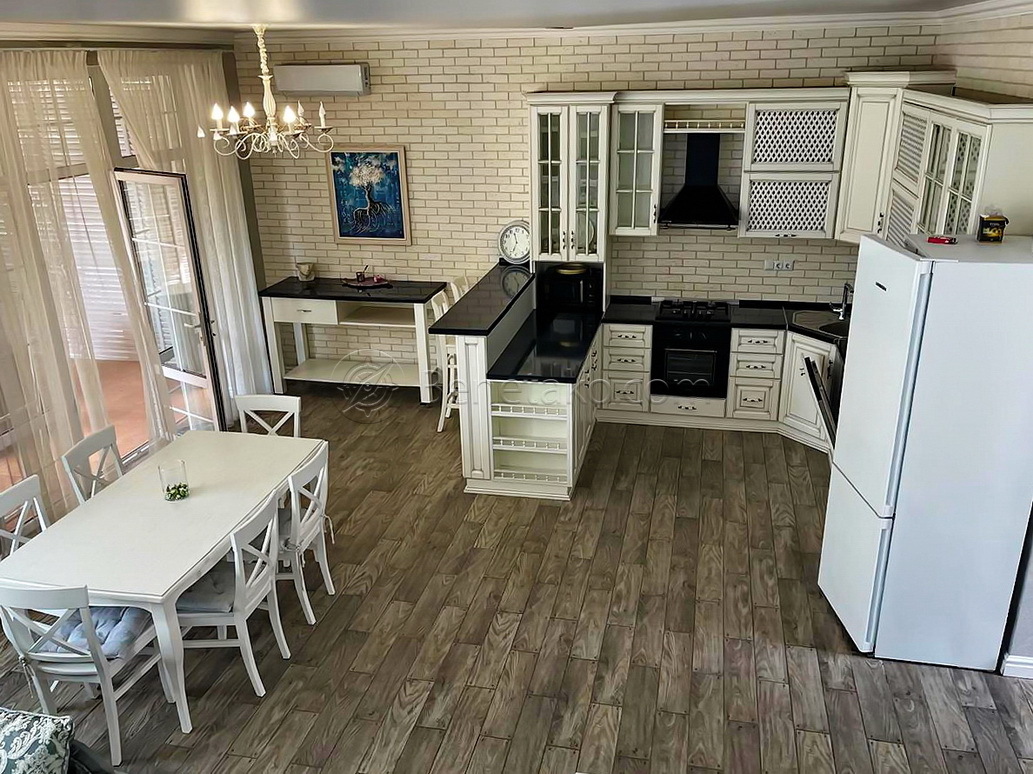 Продажа коттеджа 250 м², Львовская ул.