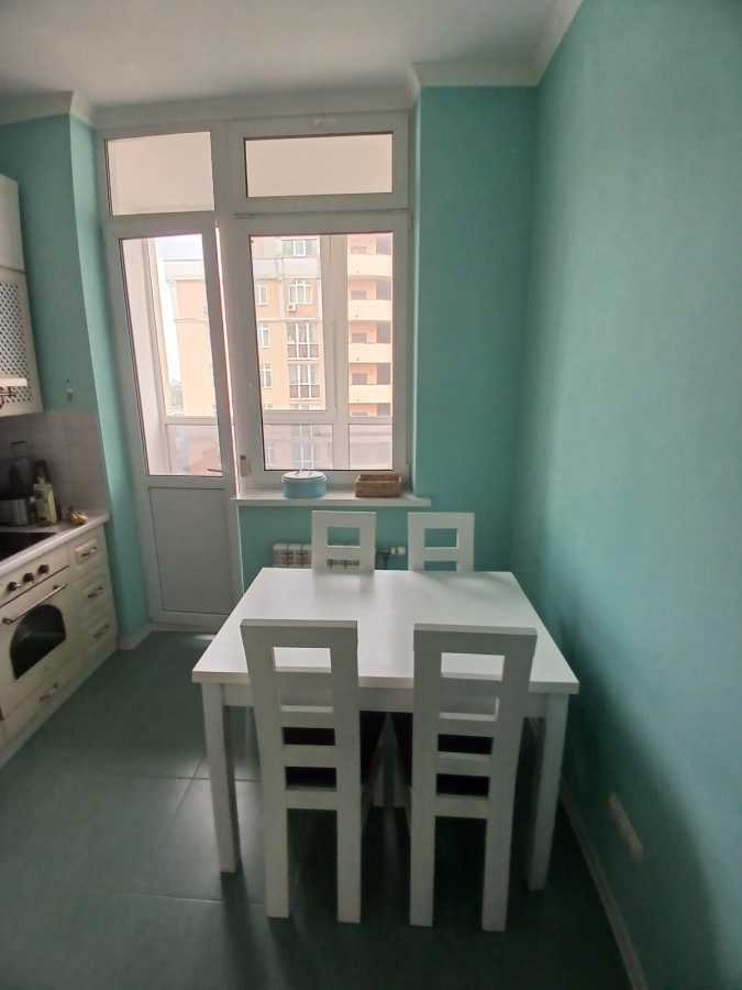 Оренда 1-кімнатної квартири 45 м², Гната Хоткевича вул., 8