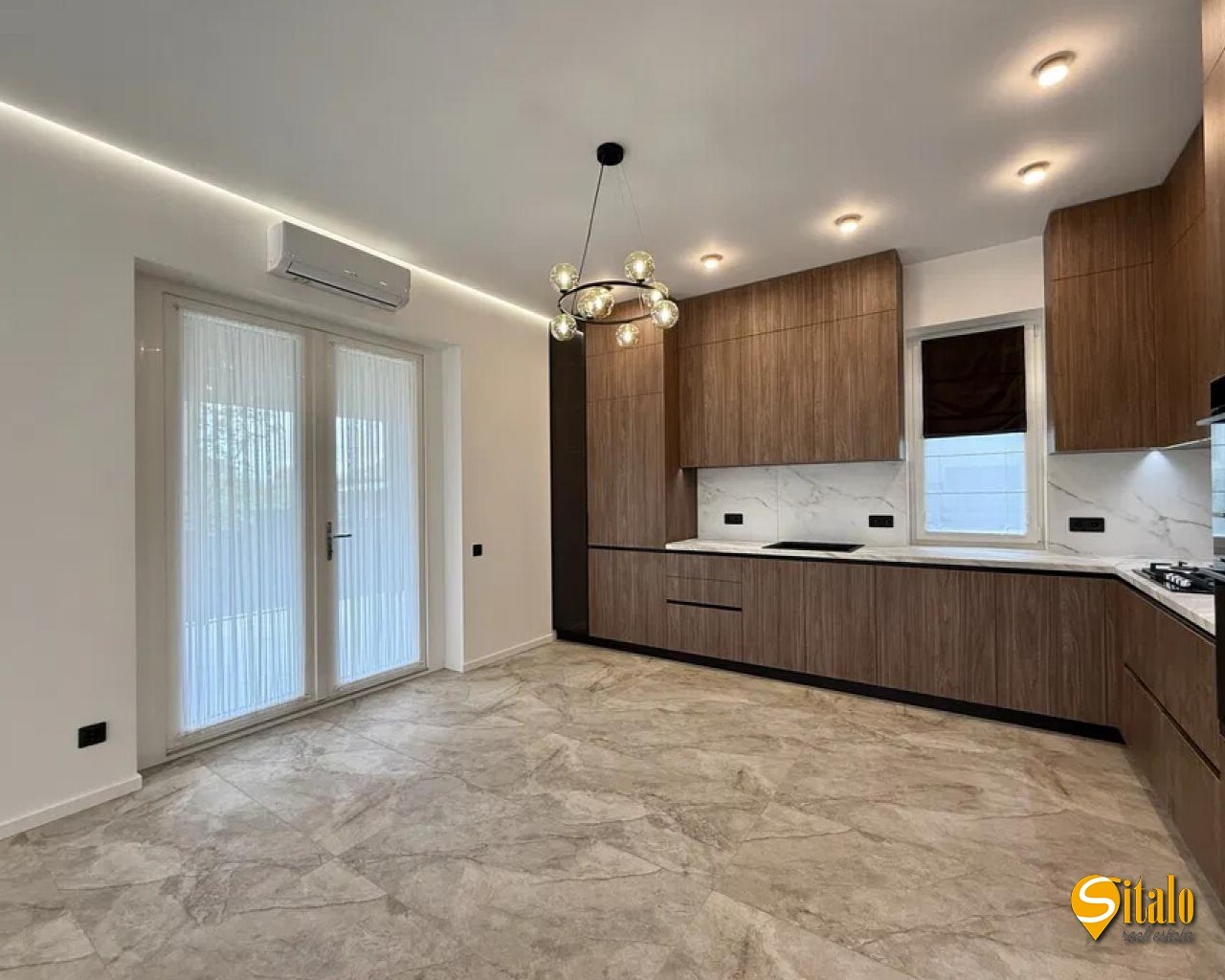 Продаж будинку 158 м²