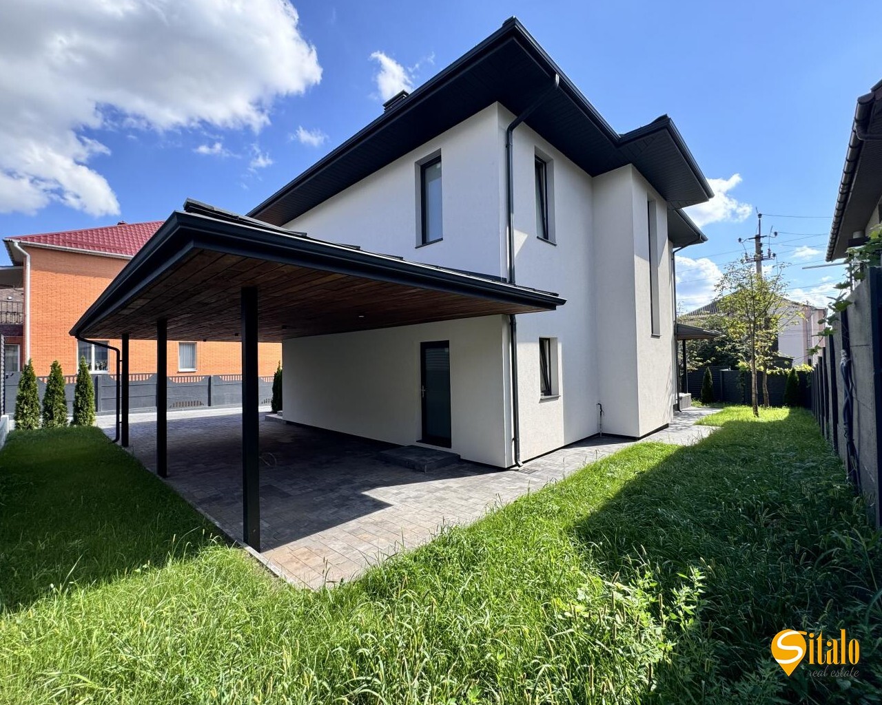 Продаж будинку 158 м²