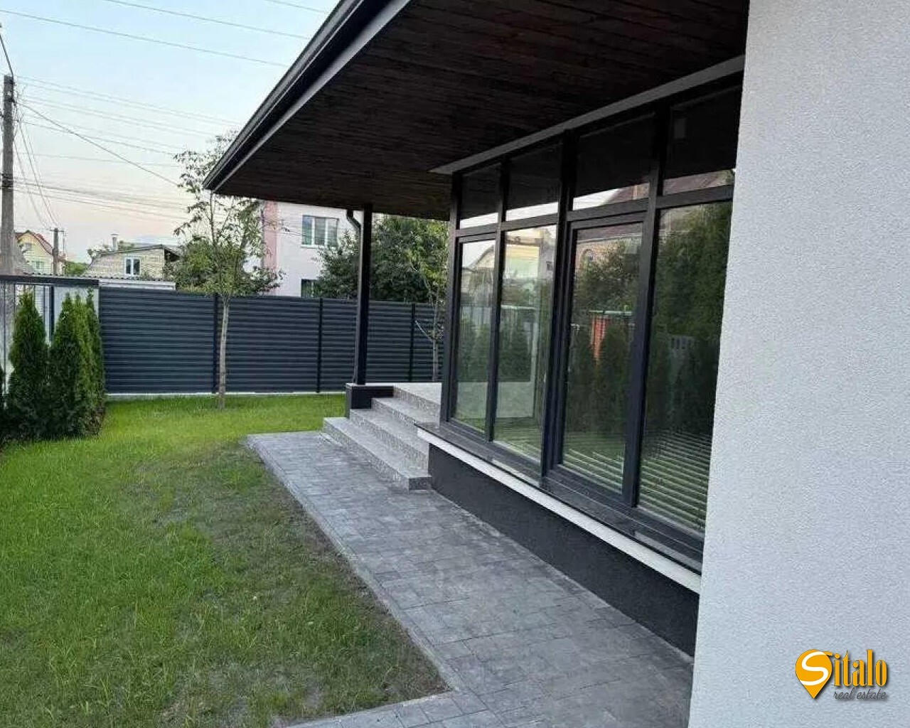 Продаж будинку 158 м²