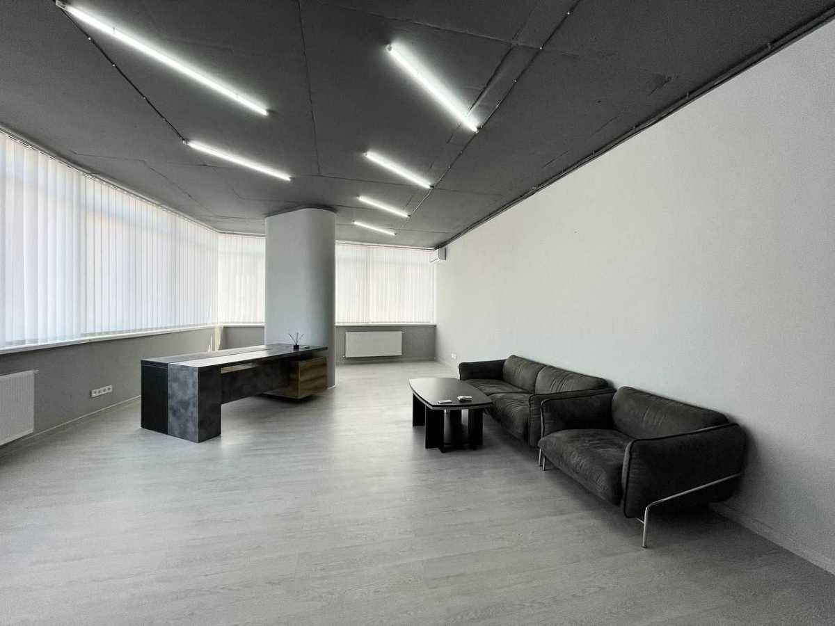 Оренда офісу 1500 м², Ушинського вул.