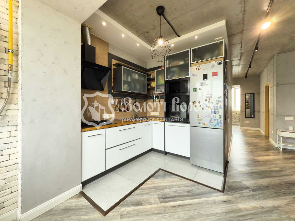 Продаж 2-кімнатної квартири 70 м², Європейська вул., 3А