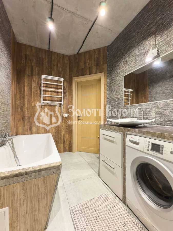 Продаж 2-кімнатної квартири 70 м², Європейська вул., 3А