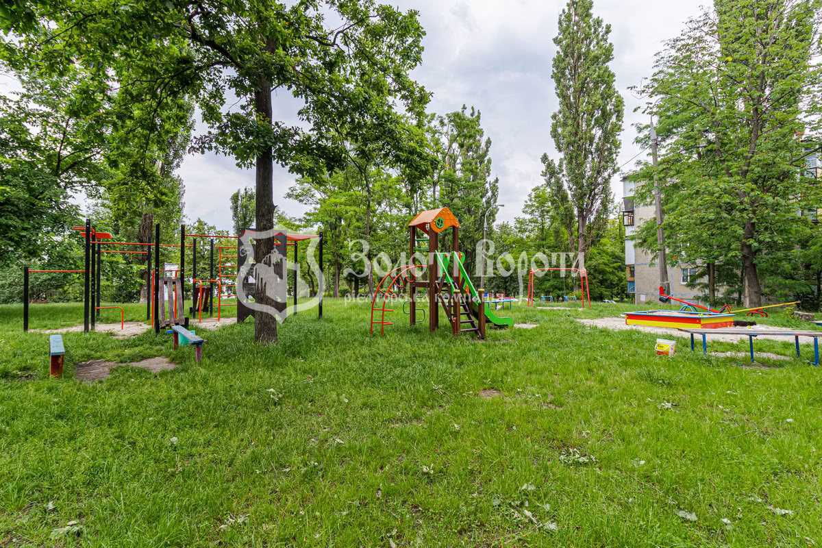 Продаж 2-кімнатної квартири 45 м², Академіка Туполєва вул., 11Б