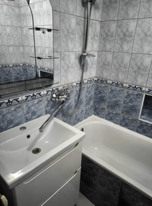 Продажа 3-комнатной квартиры 65 м², Ивана Сирко ул.