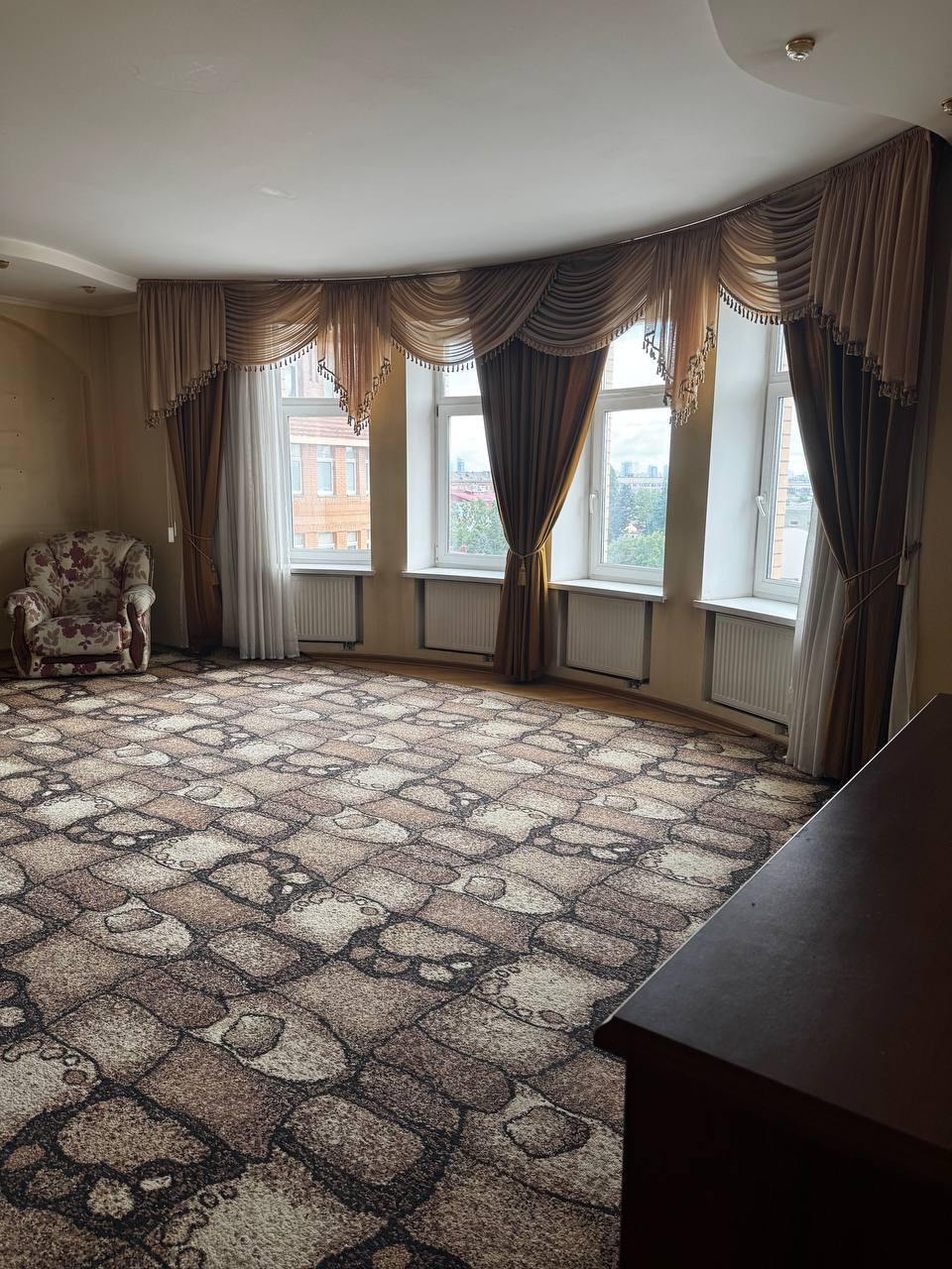 Аренда 4-комнатной квартиры 124 м², Герцена ул., 17-25