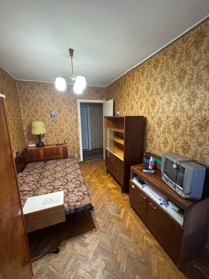 Продаж 2-кімнатної квартири 47 м², Дарницький бул., 7