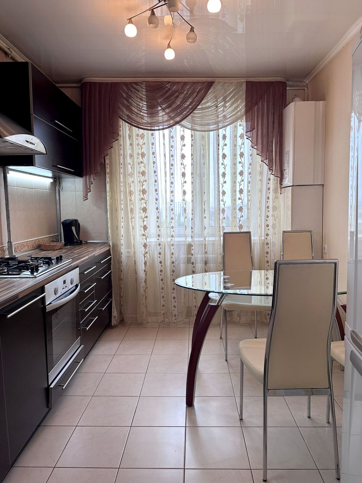 Продаж 2-кімнатної квартири 50 м², Калинова вул., 81