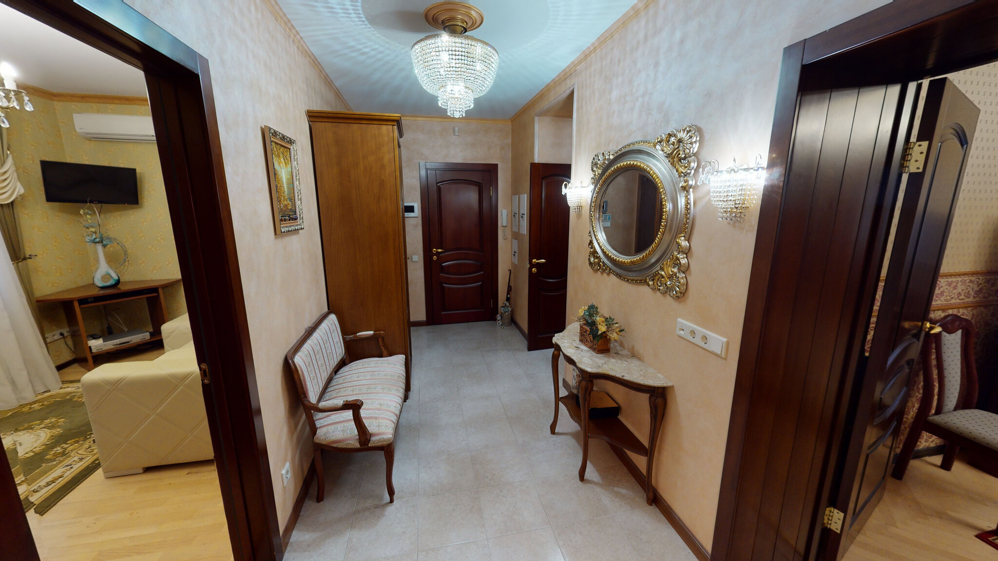 Продажа 3-комнатной квартиры 95 м², Введенская ул., 1