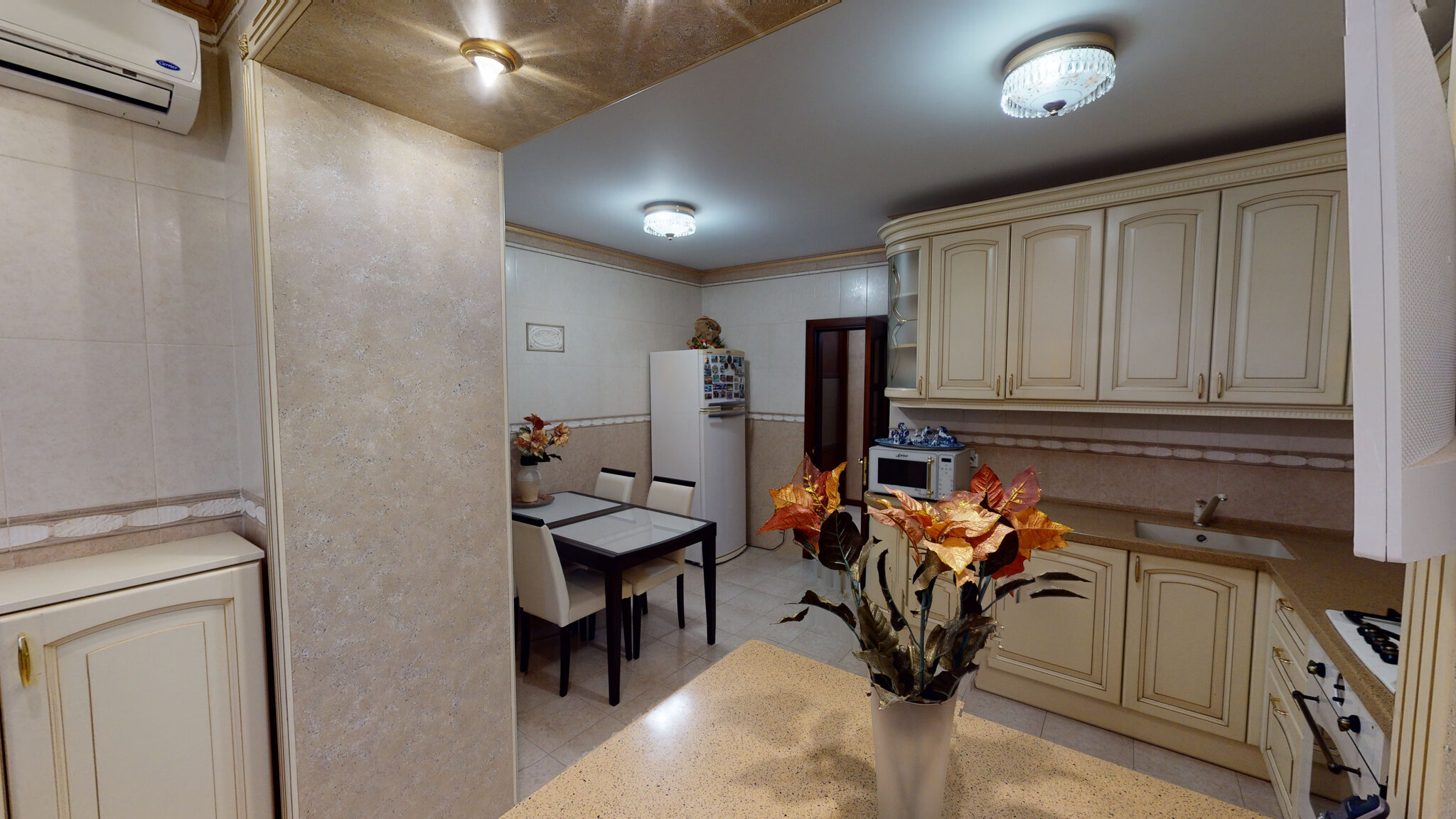 Продажа 3-комнатной квартиры 95 м², Введенская ул., 1