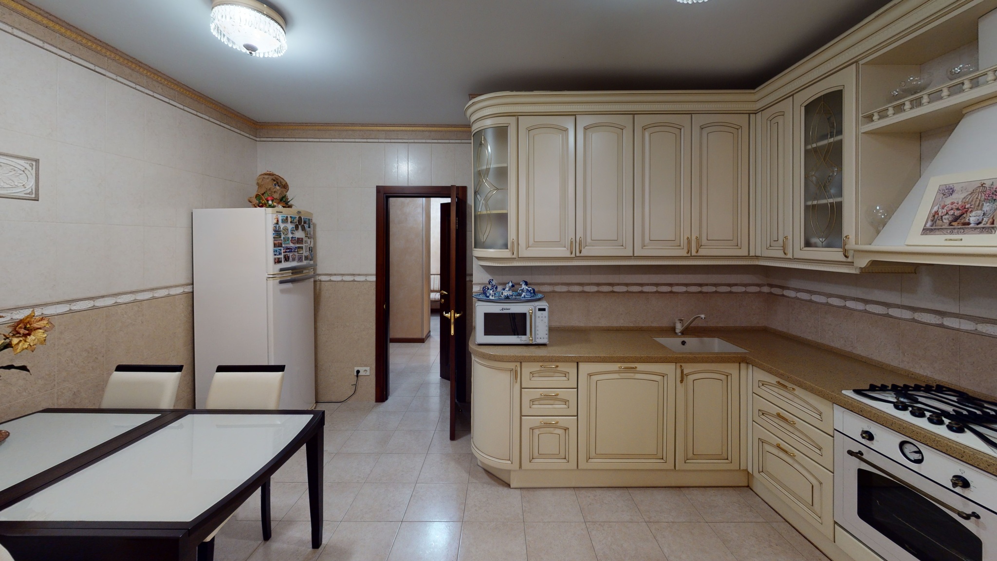 Продажа 3-комнатной квартиры 95 м², Введенская ул., 1