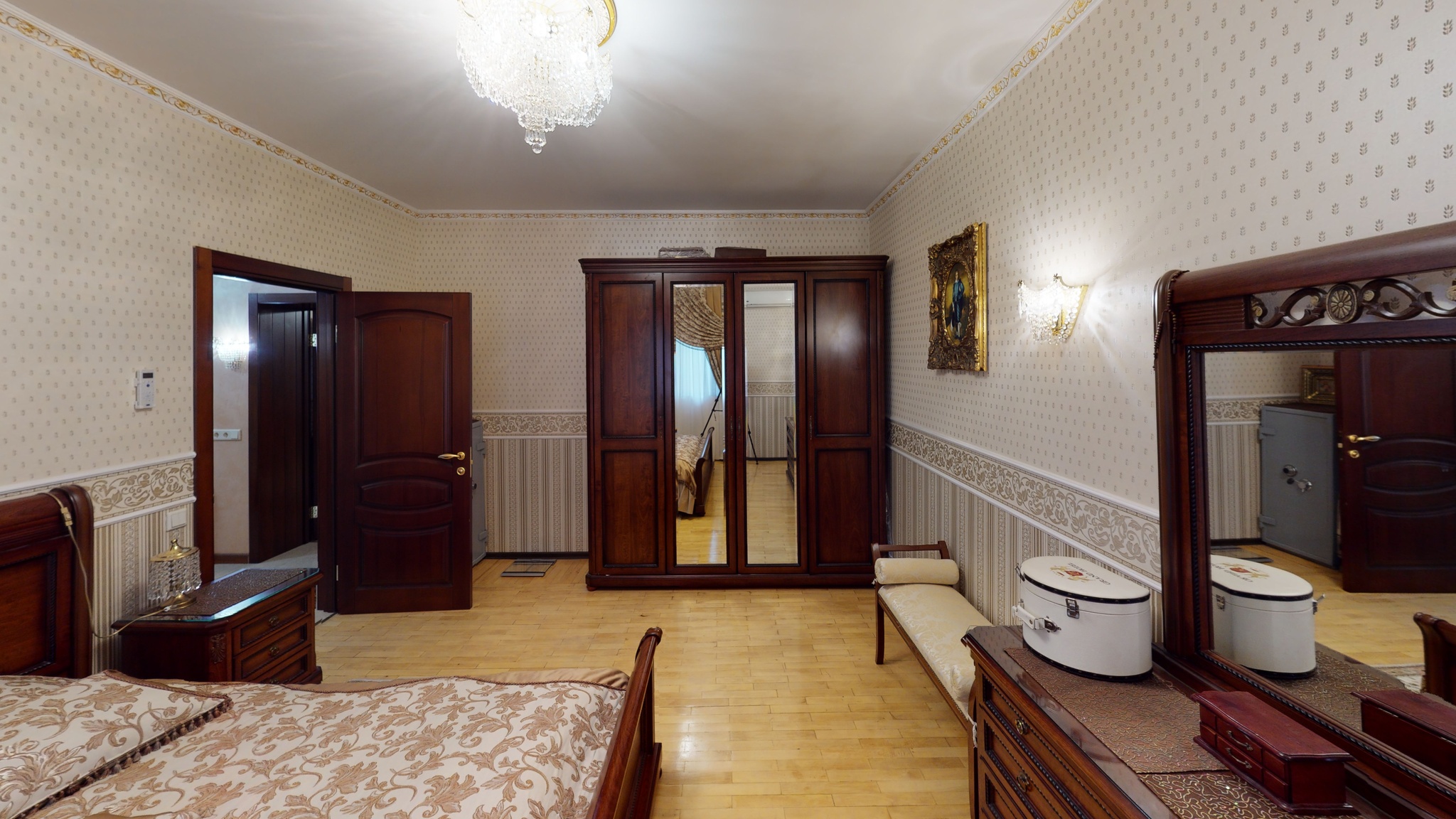Продажа 3-комнатной квартиры 95 м², Введенская ул., 1