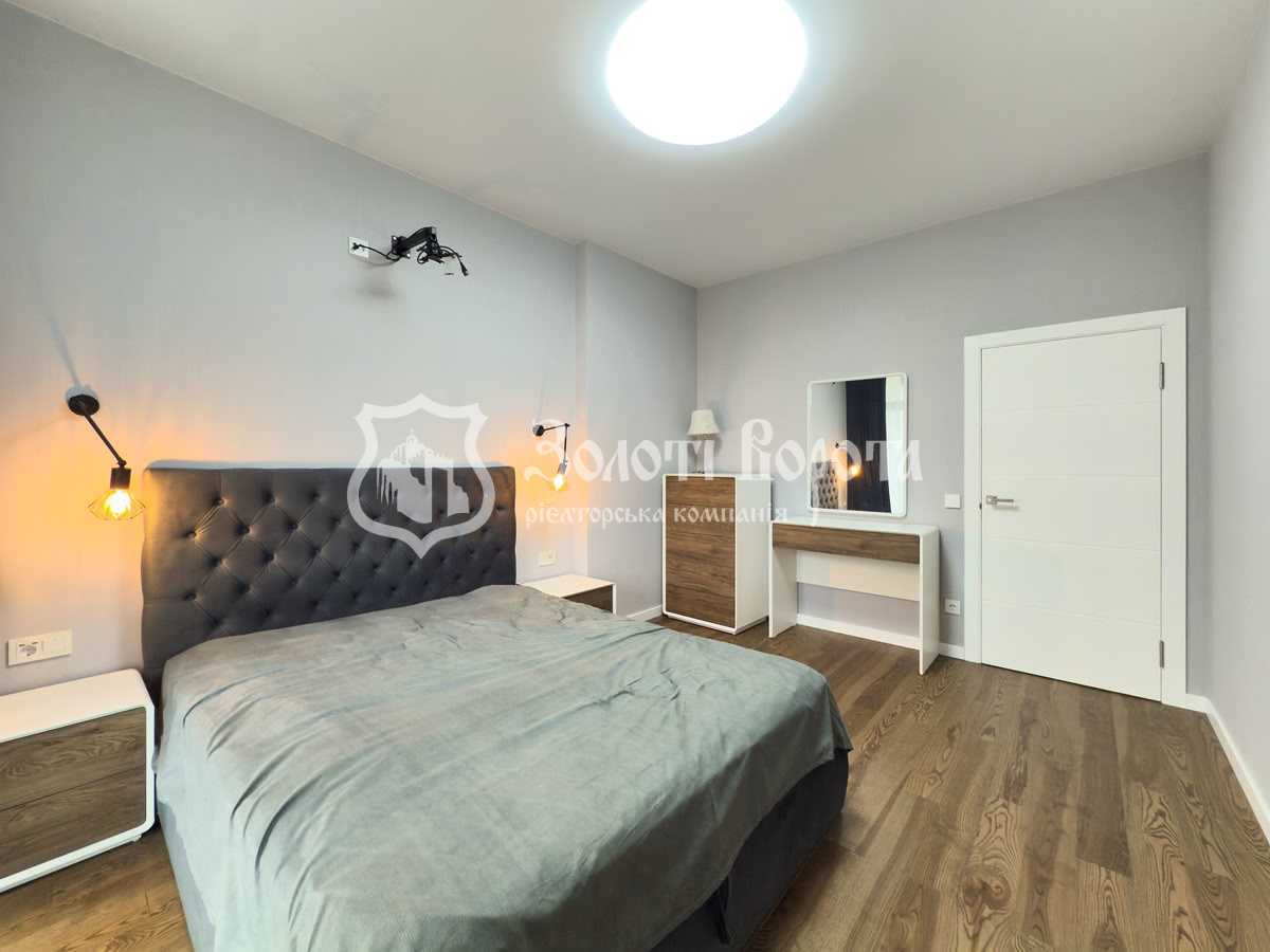 Продаж 2-кімнатної квартири 73.2 м², Університетська вул., 17А