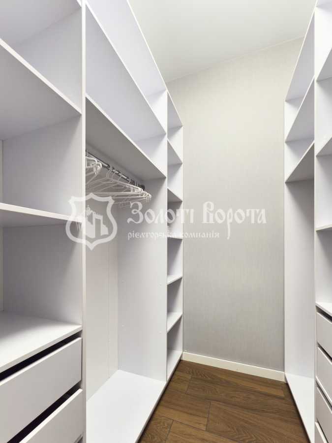 Продаж 2-кімнатної квартири 73.2 м², Університетська вул., 17А