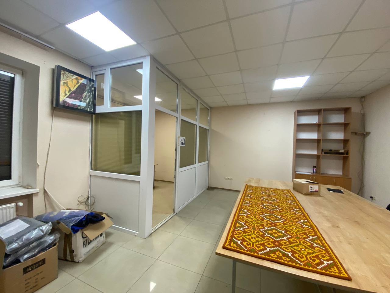 Продаж комерції 199 м², Херсонська вул., 16