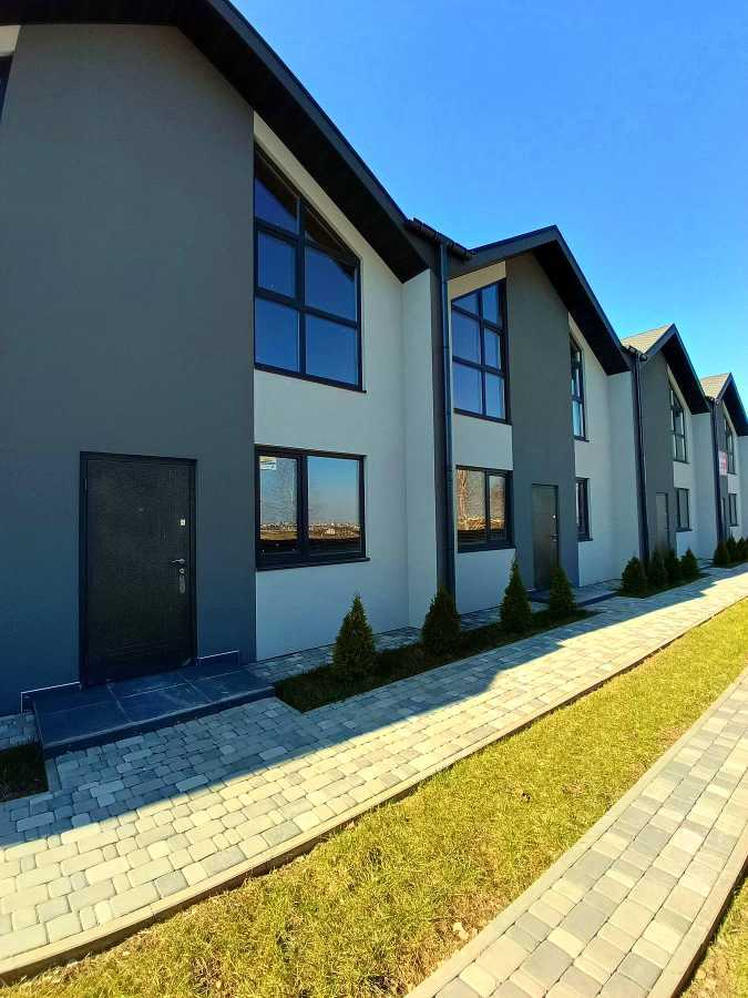 Продаж таунхауса 94 м², Свободи вул.