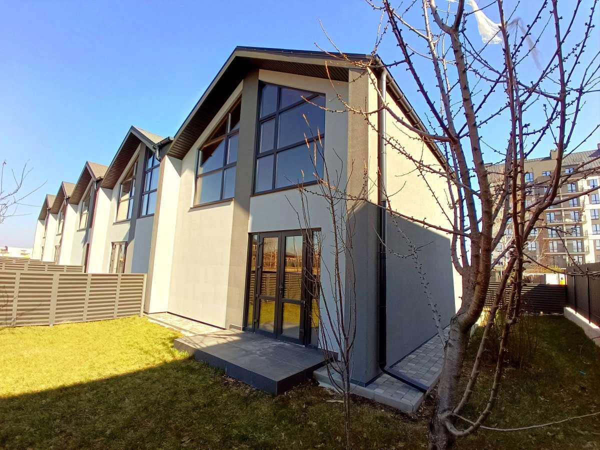 Продаж таунхауса 94 м², Свободи вул.