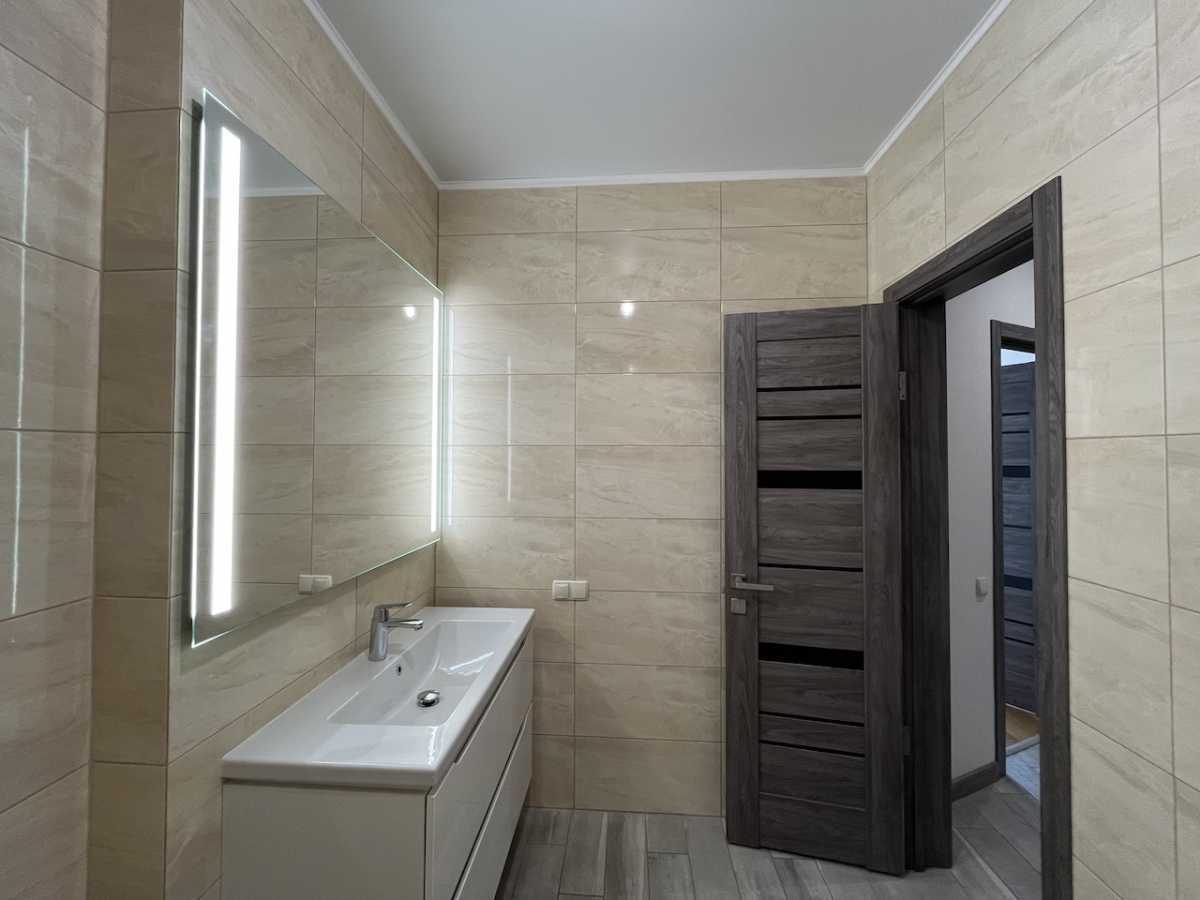 Продаж 3-кімнатної квартири 90 м², Юрія Пасхаліна вул., 17